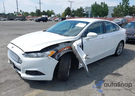 2016 Ford Fusion Titanium Phev из США, поврежденный, VIN 3FA6P0SU9GR235941